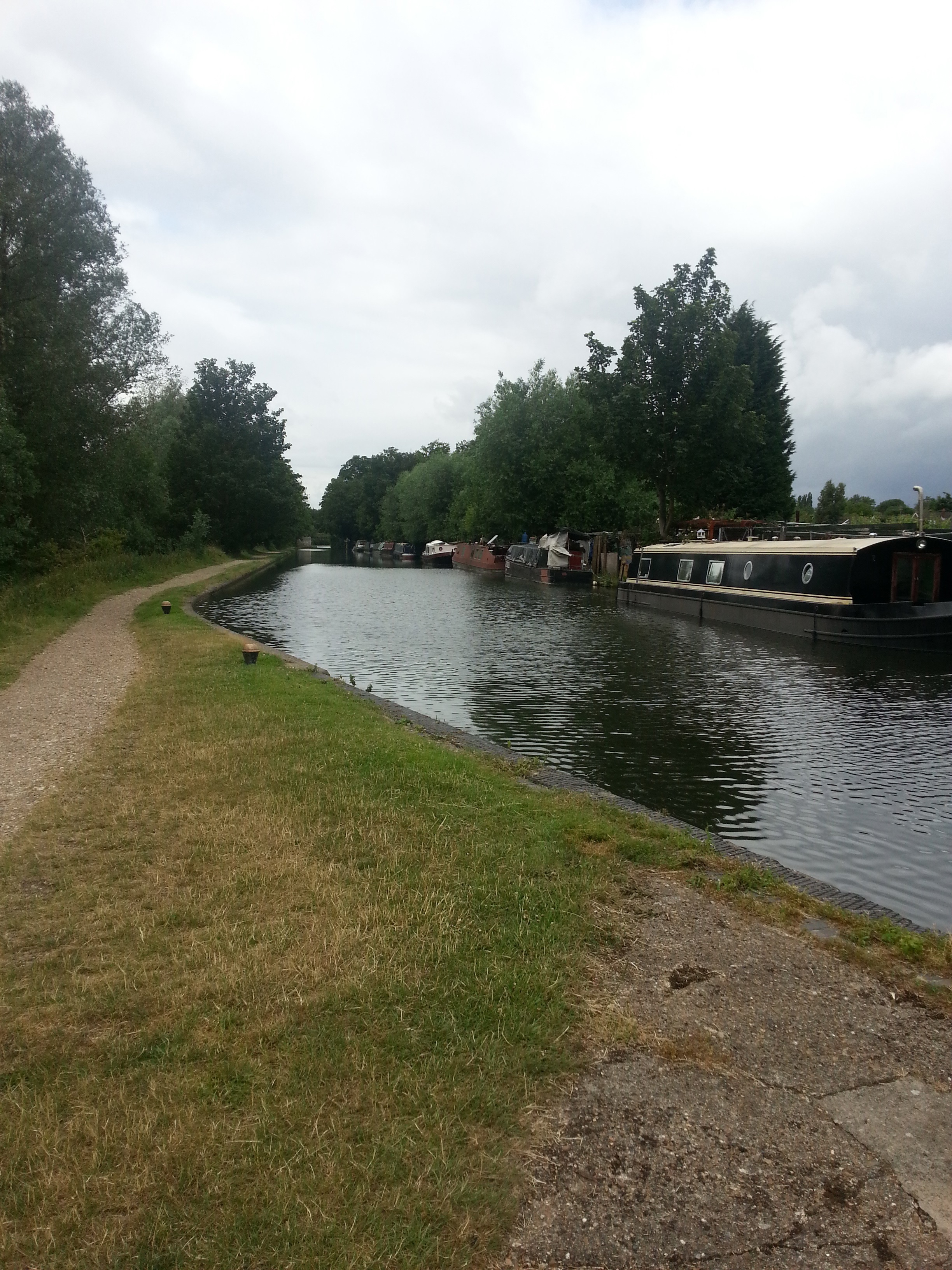 Fisheries Lock L1 Leisure :: Waterside Moorings