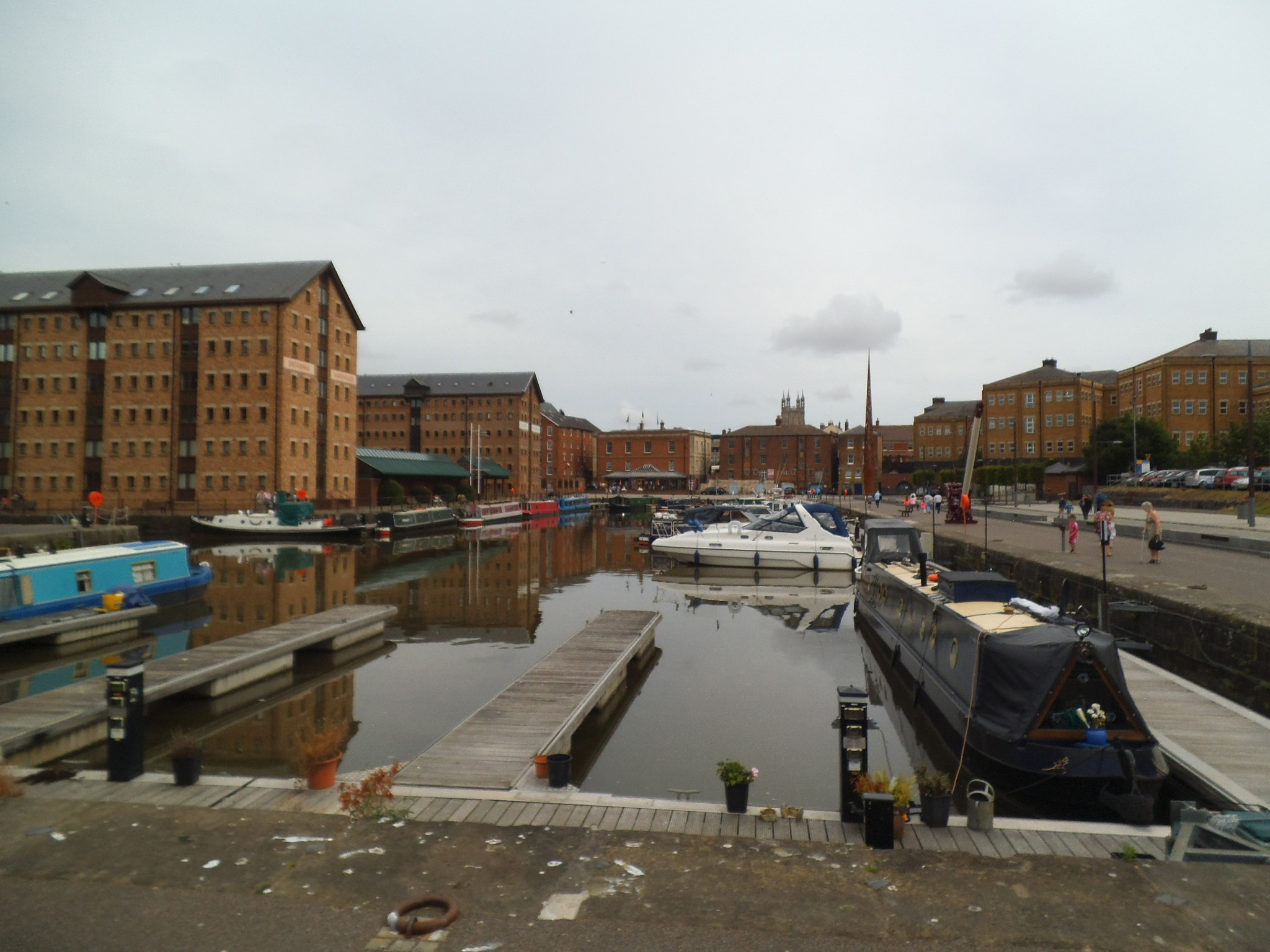 Victoria Basin L1 Leisure :: Waterside Moorings